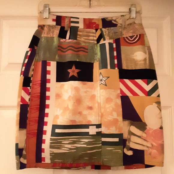 Vintage Moschino skirt - Picture 4 of 4